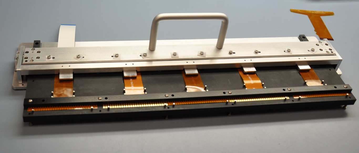 A custom test fixture designed & manufactured by Robson Technologies